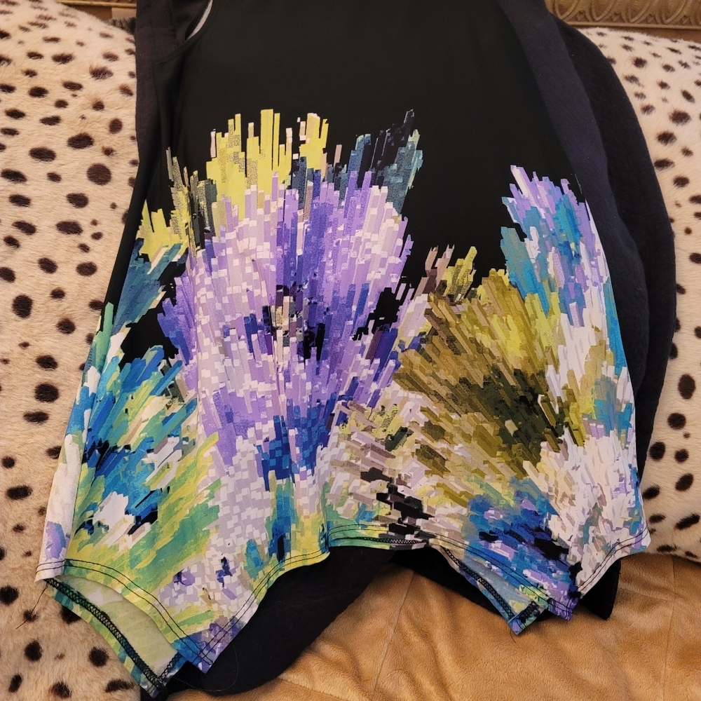 Asymetrical Flair Top Shooting Crystal Des… - Picture 2 of 11